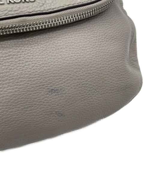 MICHAEL KORS（マイケルコース）MICHAEL KORS (マイケルコース) 2WAYショルダーバッグ グレーの古着・服飾アイテム