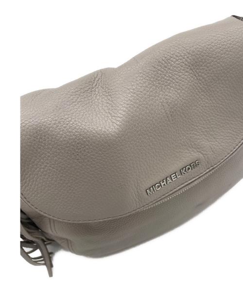 MICHAEL KORS（マイケルコース）MICHAEL KORS (マイケルコース) 2WAYショルダーバッグ グレーの古着・服飾アイテム