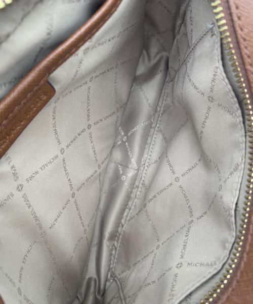 MICHAEL KORS（マイケル・コース）MICHAEL KORS (マイケル・コース) ショルダーバッグ ブラウンの古着・服飾アイテム