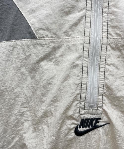 NIKE（ナイキ）NIKE (ナイキ) ハーフジップスウェット ホワイト サイズ:XLの古着・服飾アイテム