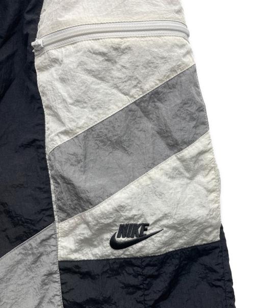 NIKE（ナイキ）NIKE (ナイキ) ハーフパンツ ホワイト サイズ:XLの古着・服飾アイテム