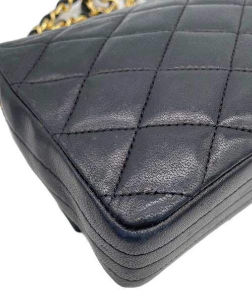 CHANEL（シャネル）CHANEL (シャネル) チェーンショルダーバッグ ブラックの古着・服飾アイテム