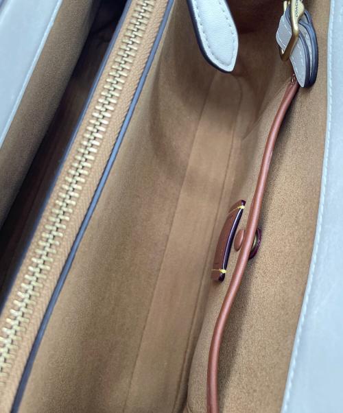 COACH（コーチ）COACH (コーチ) エンパイア キャリーオール バッグ 26　2WAYバッグの古着・服飾アイテム