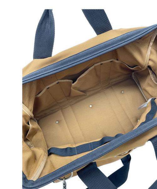CarHartt（カーハート）CarHartt (カーハート) ボストンバッグ ブラウンの古着・服飾アイテム