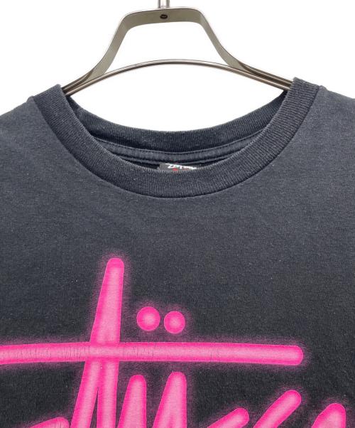 stussy（ステューシー）stussy (ステューシー) 半袖カットソー ブラック×ピンク サイズ:Mの古着・服飾アイテム