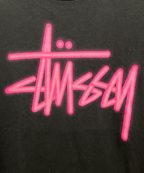 stussy（ステューシー）stussy (ステューシー) 半袖カットソー ブラック×ピンク サイズ:Mの古着・服飾アイテム