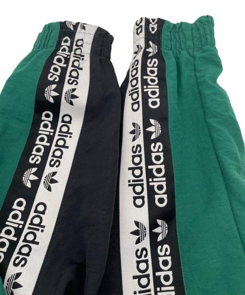 adidas（アディダス）adidas (アディダス) ハーフジップジャケット グリーン サイズ:Sの古着・服飾アイテム
