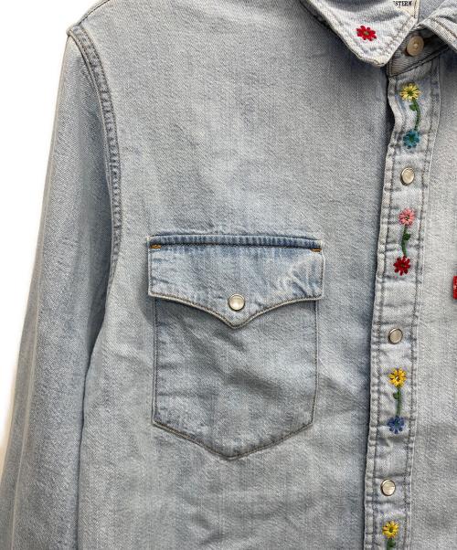 LEVI'S（リーバイス）LEVI'S (リーバイス) リラックスフィットウエスタンシャツ インディゴ サイズ:Sの古着・服飾アイテム