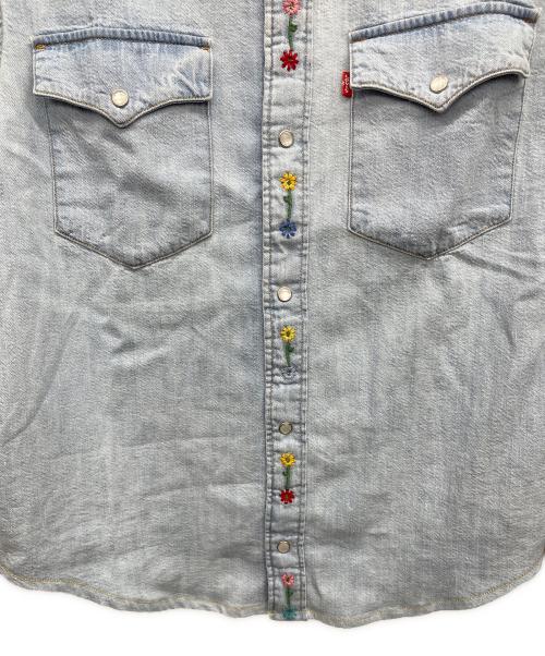 LEVI'S（リーバイス）LEVI'S (リーバイス) リラックスフィットウエスタンシャツ インディゴ サイズ:Sの古着・服飾アイテム