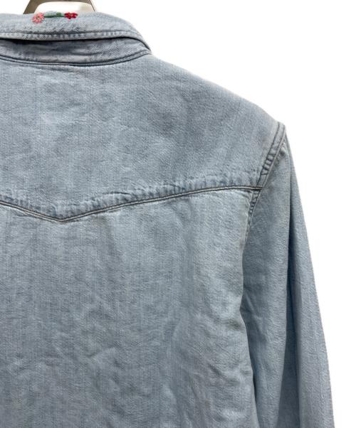 LEVI'S（リーバイス）LEVI'S (リーバイス) リラックスフィットウエスタンシャツ インディゴ サイズ:Sの古着・服飾アイテム