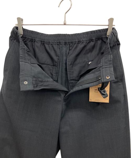 THE NORTH FACE（ザ ノース フェイス）THE NORTH FACE (ザ ノース フェイス) コヨーテ ベルト付き スラックスパンツ チャコールグレー サイズ:Mの古着・服飾アイテム