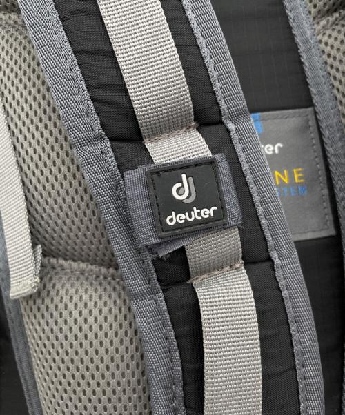 deuter（ドイター）deuter (ドイター) バックパック グレーの古着・服飾アイテム