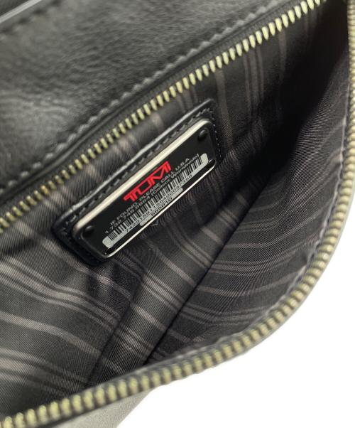TUMI（トゥミ）TUMI (トゥミ) クラッチバッグ ブラックの古着・服飾アイテム