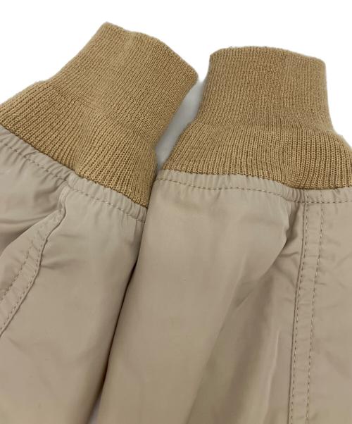 ALPHA INDUSTRIES（アルファインダストリーズ）ALPHA INDUSTRIES (アルファインダストリーズ) フライトジャケット ベージュ サイズ:Lの古着・服飾アイテム