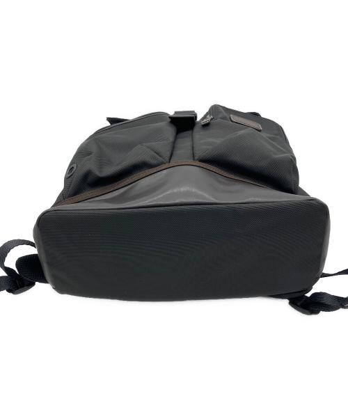 TUMI（トゥミ）TUMI (トゥミ) ロールトップバックパック ブラックの古着・服飾アイテム
