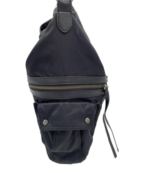 BURBERRY BLUE LABEL（バーバリー ブルー レーベル）BURBERRY BLUE LABEL (バーバリー ブルー レーベル) ワンショルダーナイロンバッグ ブラックの古着・服飾アイテム