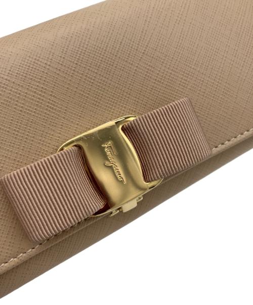 Salvatore Ferragamo（サルヴァトーレ フェラガモ）Salvatore Ferragamo (サルヴァトーレ フェラガモ) 長財布 ピンクの古着・服飾アイテム