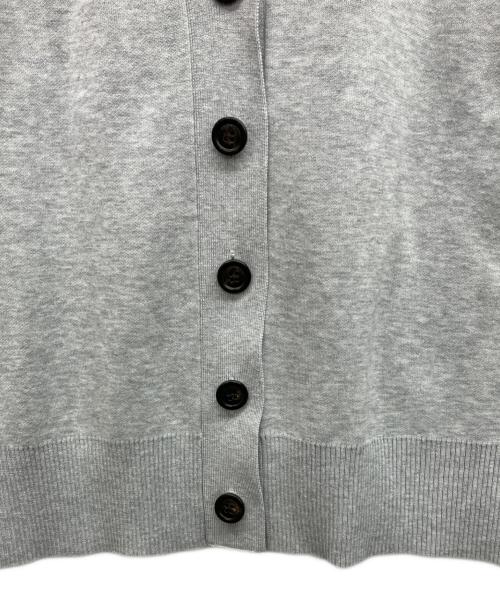 BLUE LABEL CRESTBRIDGE（ブルーレーベルクレストブリッジ）BLUE LABEL CRESTBRIDGE (ブルーレーベルクレストブリッジ) 厚手カーディガン グレー サイズ:38の古着・服飾アイテム