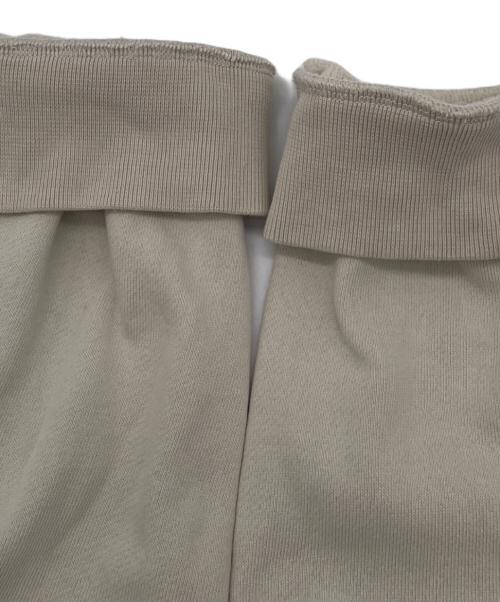 MONCLER（モンクレール）MONCLER (モンクレール) スウェット アイボリー サイズ:Mの古着・服飾アイテム
