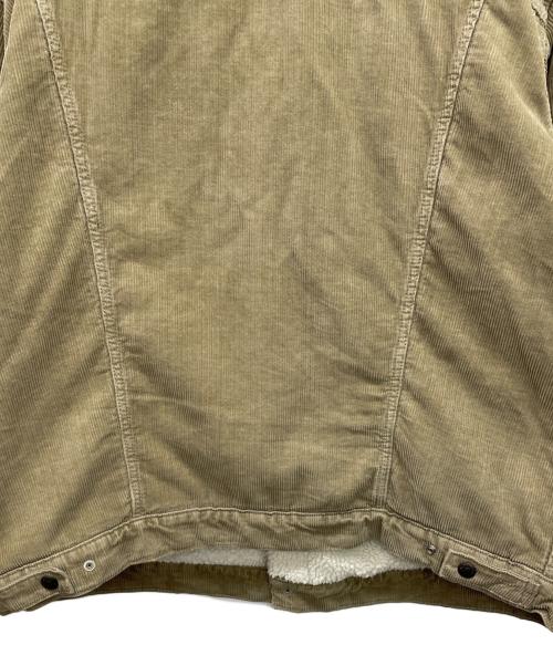 LEVI'S（リーバイス）LEVI'S (リーバイス) シェルパトラッカージャケット ベージュ サイズ:XLの古着・服飾アイテム