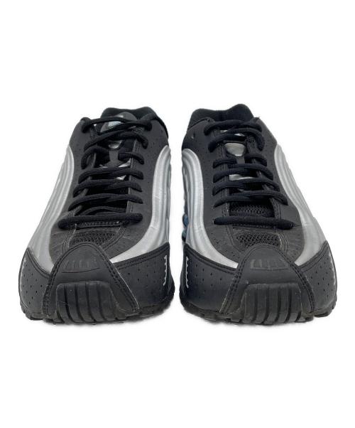 NIKE（ナイキ）NIKE (ナイキ) SHOX R4 シルバー×ブラック サイズ:26.5cmの古着・服飾アイテム