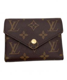 LOUIS VUITTON（ルイ ヴィトン）の古着「3つ折り財布」｜ブラウン