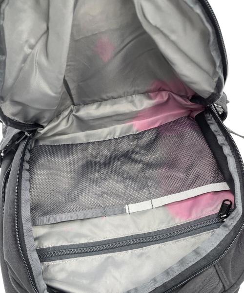 THE NORTH FACE（ザ ノース フェイス）THE NORTH FACE (ザ ノース フェイス) Vault 27L（ヴォルト）　リュック ブラックの古着・服飾アイテム