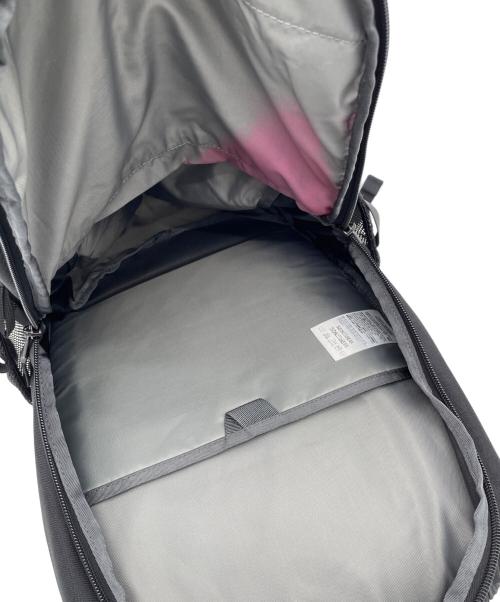 THE NORTH FACE（ザ ノース フェイス）THE NORTH FACE (ザ ノース フェイス) Vault 27L（ヴォルト）　リュック ブラックの古着・服飾アイテム