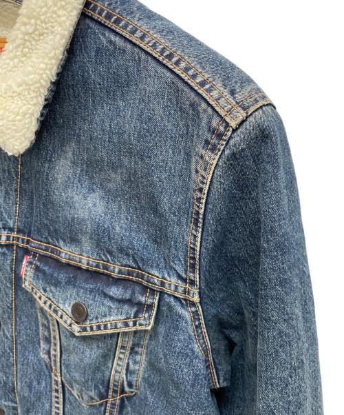 LEVI'S（リーバイス）LEVI'S (リーバイス) トラッカージャケット インディゴ サイズ:Mの古着・服飾アイテム