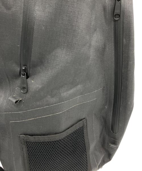 F/CE.（エフシーイー）F/CE. (エフシーイー) バックパック グレーの古着・服飾アイテム