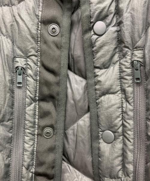 UNIQLO（ユニクロ）UNIQLO (ユニクロ) リサイクルハイブリッドダウンジャケット グリーン サイズ:Lの古着・服飾アイテム