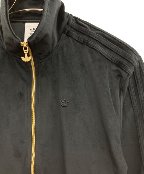 adidas（アディダス）adidas (アディダス) ベロアトラックジャケット ブラック サイズ:Mの古着・服飾アイテム