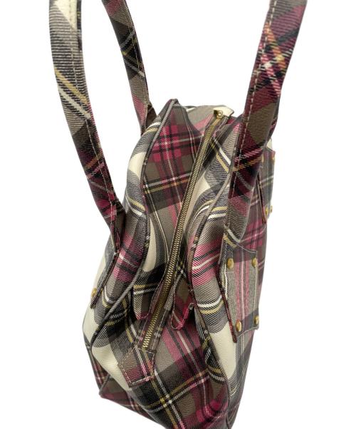 Vivienne Westwood（ヴィヴィアンウエストウッド）Vivienne Westwood (ヴィヴィアンウエストウッド) ハンドバッグ ホワイト×ピンクの古着・服飾アイテム