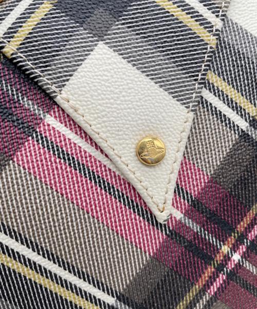 Vivienne Westwood（ヴィヴィアンウエストウッド）Vivienne Westwood (ヴィヴィアンウエストウッド) ハンドバッグ ホワイト×ピンクの古着・服飾アイテム