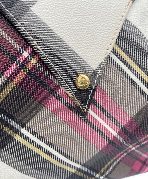 Vivienne Westwood（ヴィヴィアンウエストウッド）Vivienne Westwood (ヴィヴィアンウエストウッド) ハンドバッグ ホワイト×ピンクの古着・服飾アイテム