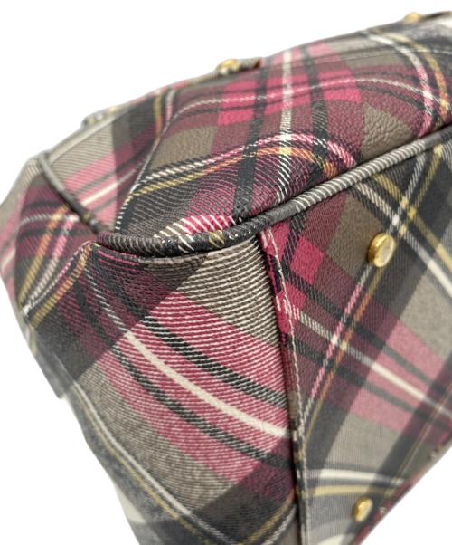 Vivienne Westwood（ヴィヴィアンウエストウッド）Vivienne Westwood (ヴィヴィアンウエストウッド) ハンドバッグ ホワイト×ピンクの古着・服飾アイテム