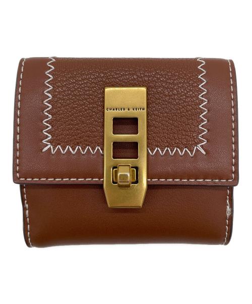 CHARLES & KEITH（チャールズアンドキース）CHARLES & KEITH (チャールズアンドキース) 3つ折り財布 ブラウンの古着・服飾アイテム