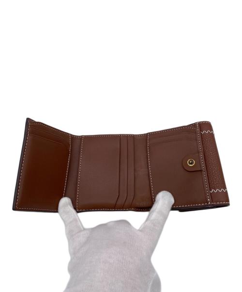 CHARLES & KEITH（チャールズアンドキース）CHARLES & KEITH (チャールズアンドキース) 3つ折り財布 ブラウンの古着・服飾アイテム