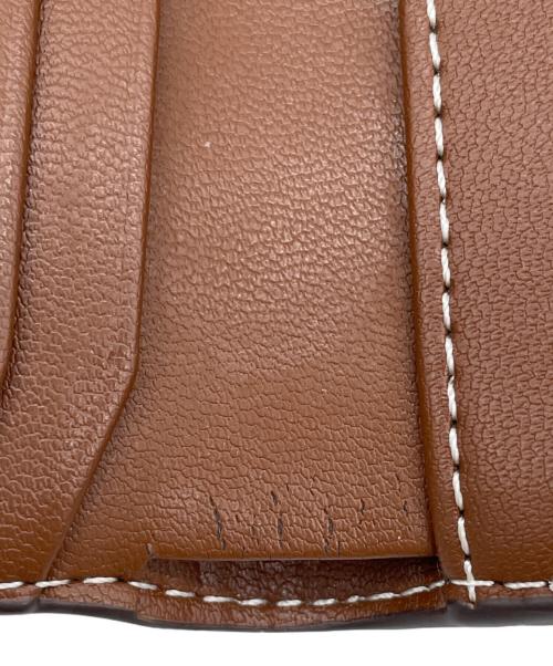 CHARLES & KEITH（チャールズアンドキース）CHARLES & KEITH (チャールズアンドキース) 3つ折り財布 ブラウンの古着・服飾アイテム