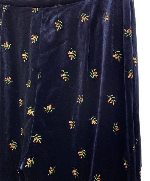 OUTDOOR（アウトドア）OUTDOOR (アウトドア) 刺繍ベロアパンツ ネイビー サイズ:Mの古着・服飾アイテム
