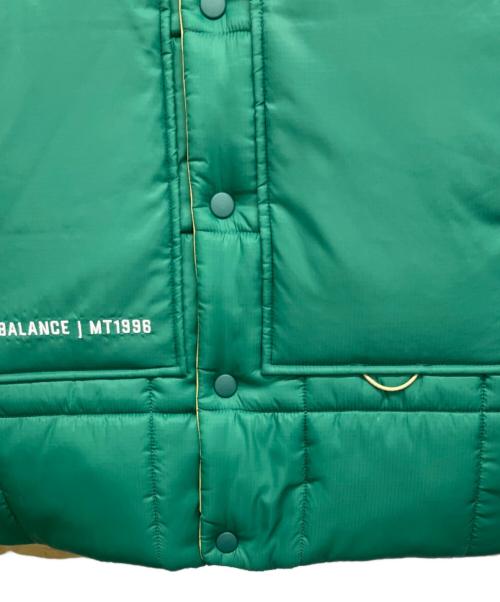 NEW BALANCE（ニューバランス）NEW BALANCE (ニューバランス) 中綿ベスト ベージュ×グリーン サイズ:LARGEの古着・服飾アイテム
