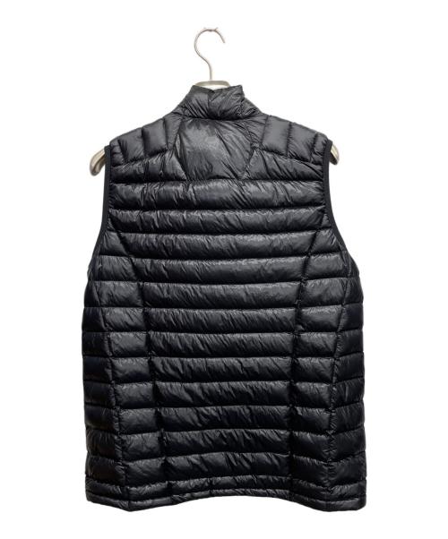MOUNTAIN HARD WEAR（マウンテンハードウェア）MOUNTAIN HARD WEAR (マウンテンハードウェア) ダウンベスト ブラック サイズ:Mの古着・服飾アイテム
