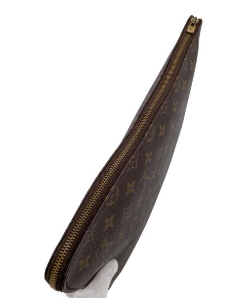 LOUIS VUITTON（ルイ ヴィトン）LOUIS VUITTON (ルイ ヴィトン) モノグラム　ポッシュ・ドキュマン　クラッチバッグ ブラウンの古着・服飾アイテム
