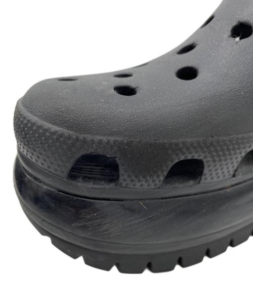 crocs（クロックス）crocs (クロックス) 厚底サンダル ブラック サイズ:M6W8の古着・服飾アイテム