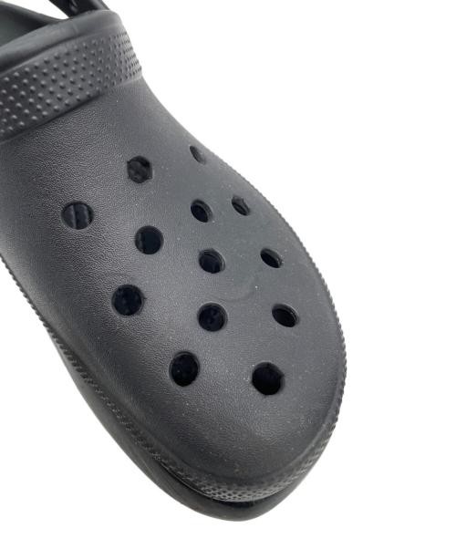 crocs（クロックス）crocs (クロックス) 厚底サンダル ブラック サイズ:M6W8の古着・服飾アイテム