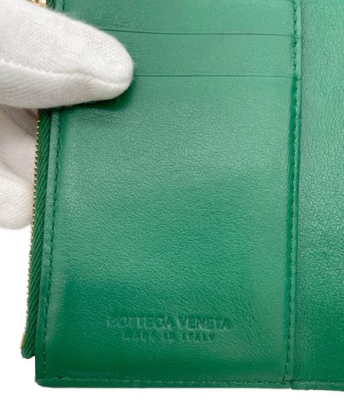 BOTTEGA VENETA（ボッテガベネタ）BOTTEGA VENETA (ボッテガベネタ) 2つ折り財布 グリーンの古着・服飾アイテム