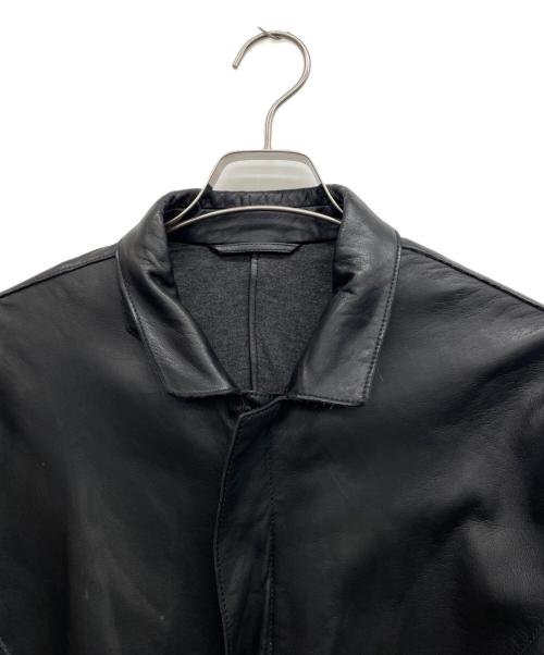 ARMANI COLLEZIONI（アルマーニ コレツィオーニ）ARMANI COLLEZIONI (アルマーニ コレツィオーニ) レザーコート ブラック サイズ:52の古着・服飾アイテム