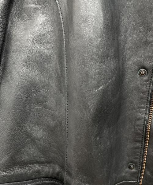 ARMANI COLLEZIONI（アルマーニ コレツィオーニ）ARMANI COLLEZIONI (アルマーニ コレツィオーニ) レザーコート ブラック サイズ:52の古着・服飾アイテム