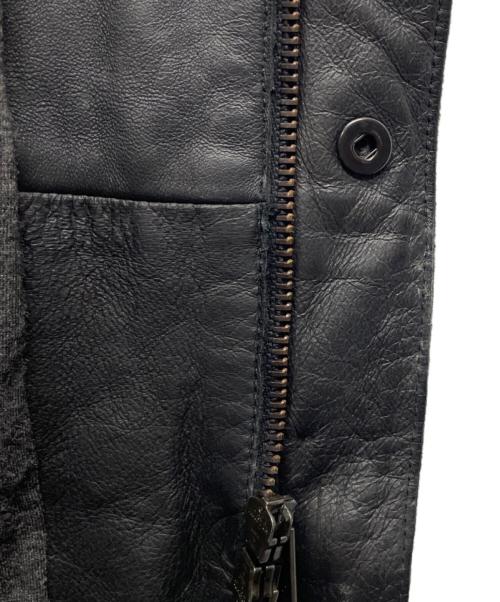 ARMANI COLLEZIONI（アルマーニ コレツィオーニ）ARMANI COLLEZIONI (アルマーニ コレツィオーニ) レザーコート ブラック サイズ:52の古着・服飾アイテム