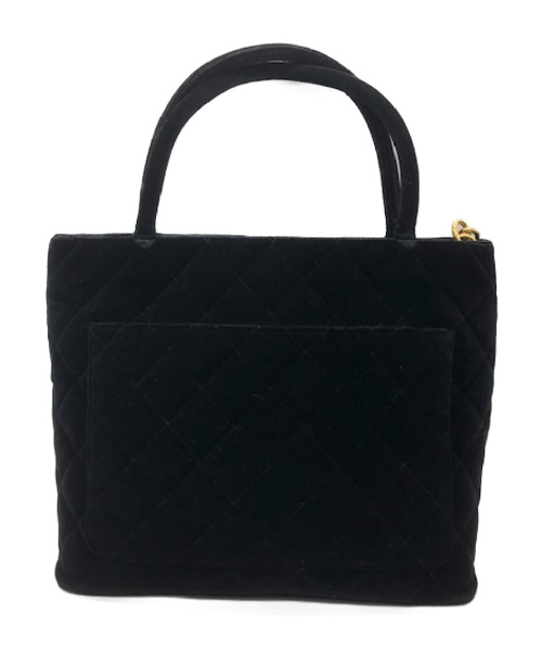 CHANEL（シャネル）CHANEL (シャネル) 復刻ベロアハンドバッグ ブラック マトラッセの古着・服飾アイテム